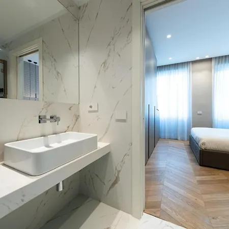 Apartment Palazzo Fontana Duomo View Golden House Milan