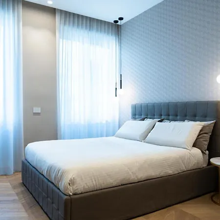 Apartment Palazzo Fontana Duomo View Golden House *